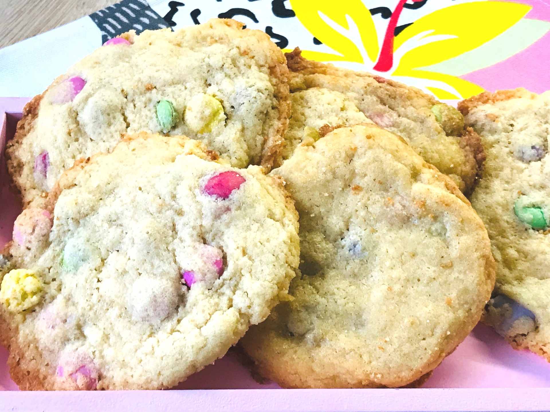 Bunte Smarties®-Cookies
